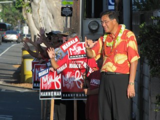 Civil Beat Poll — Oahu Voters Don’t Like Mufi But Are OK With Caldwell