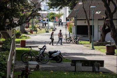 UH Loses Bid To Expand Scholarship Program To 4-Year Campuses