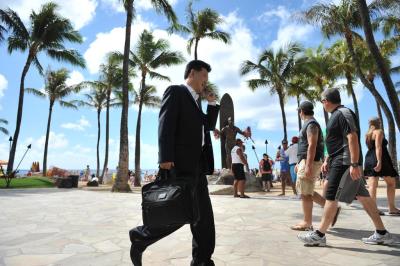 VIDEO — Business in Waikiki During APEC