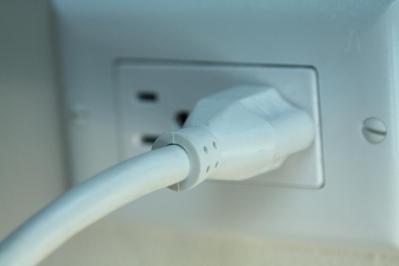 Living Hawaii: Two-Thirds Of An Electricity Price Revolution?