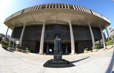 Honolulu Rail Tax Alive, But Ige Still Has Questions