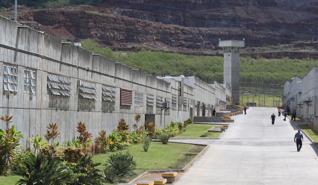 Halawa Prison 'Main Street'. 26 may 2015. photograph Cory Lum/Civil Beat