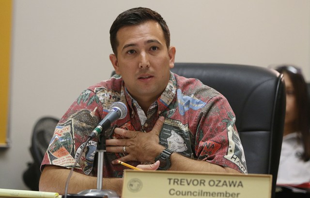 Honolulu City Council member Trevor Ozawa in Committee on Zoning and Planning. 15 june 2015. photograph Cory Lum/Civil Beat