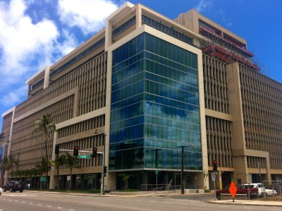 Curt Sanburn: What’s Behind All the New Blue Glass in Honolulu?