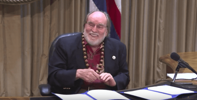 Abercrombie signs JRI bills