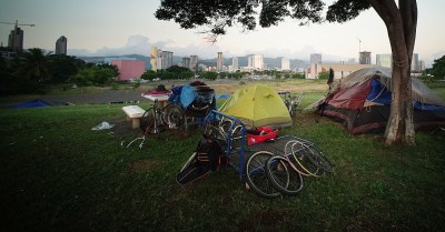 In Kakaako Parks, State Wades Into Thorny Issue of Property Confiscation