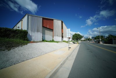 Hawaii Officials Begin Converting Kakaako Shed Into Homeless Shelter