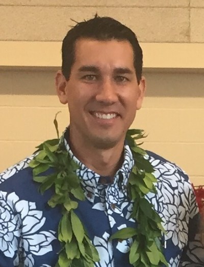 Ige Appoints Late Senator’s Son To Fill Seat