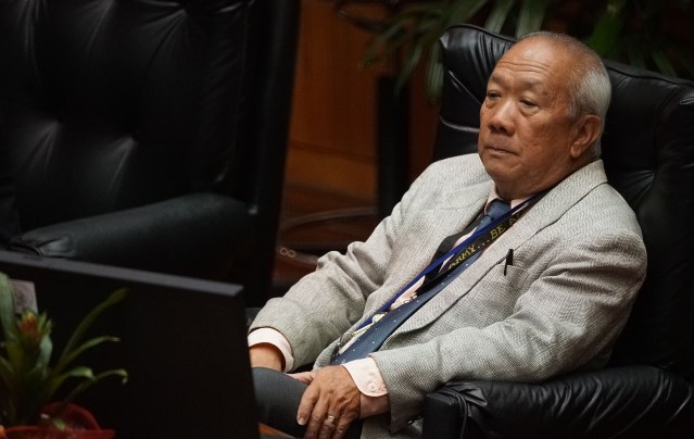 Rep Calvin Say during session. 25 april 2016.