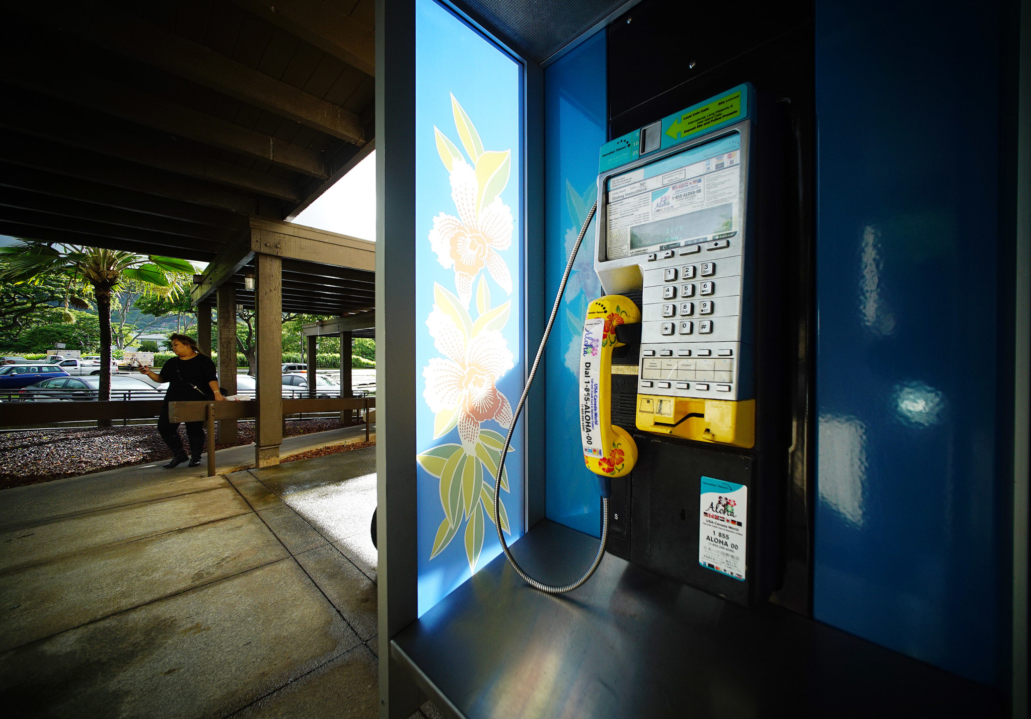 Hawaii Telcom Payphone Manoa. 9 sept 2016 JOHN HILL STORY.