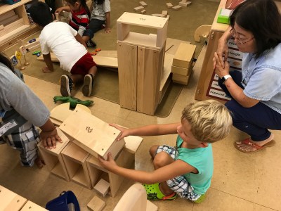 The Battle Over Preschool Puts Hawaii Governor On The Hot Seat