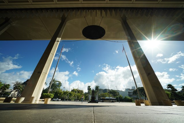 Capitol looking Mauka showing open floor plan and architectural elements.
