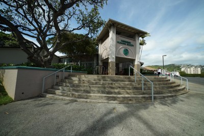 Hawaiian Humane Society entrance1.