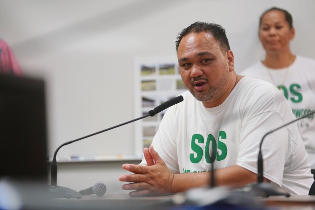 Waimanalo Sherwood Forest Demonstrator Kalani Kalima testifies during committee on parks meeting.