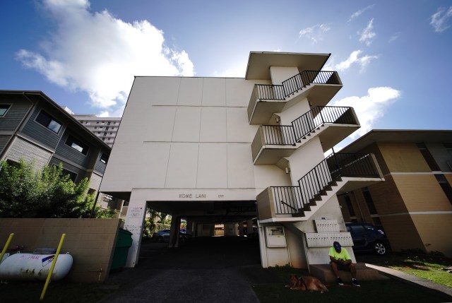 1717 Keeaumoku Street apartment security deposit.