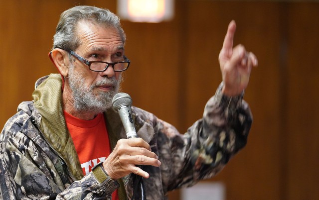 Walter Ritte makes point during his testimony at the Water, Land and Hawaiian Affairs hearing, chaired by Rep Yamane.