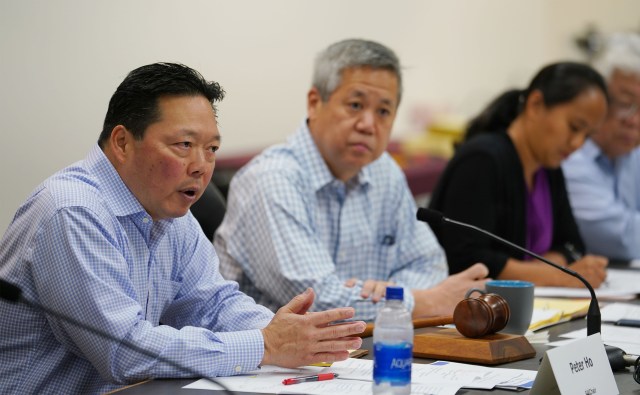 Bank of Hawaii CEO Peter Ho co-chair and Speaker Scott Saiki during the Coronavirus Committee hearing at the Capitol.