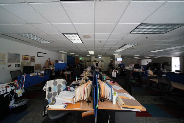 Honolulu Civil Beat Empty office due to Coronavirus concerns.