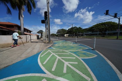 Pedestrians In Hawaii Need More Space. Here’s How To Give It To Them