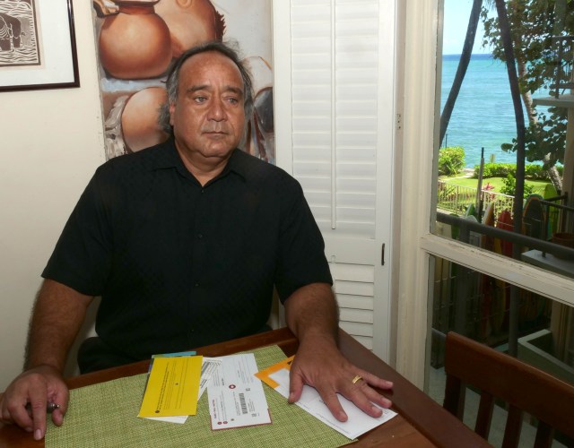 Virgil Stinnet, President of the National Federation of the blind, at his home in Honolulu Wednesday, July 29, 2020. (Ronen Zilberman photo Civil Beat)
