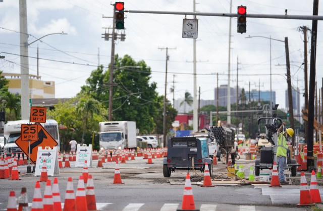 Dillingham Blvd rail construction.