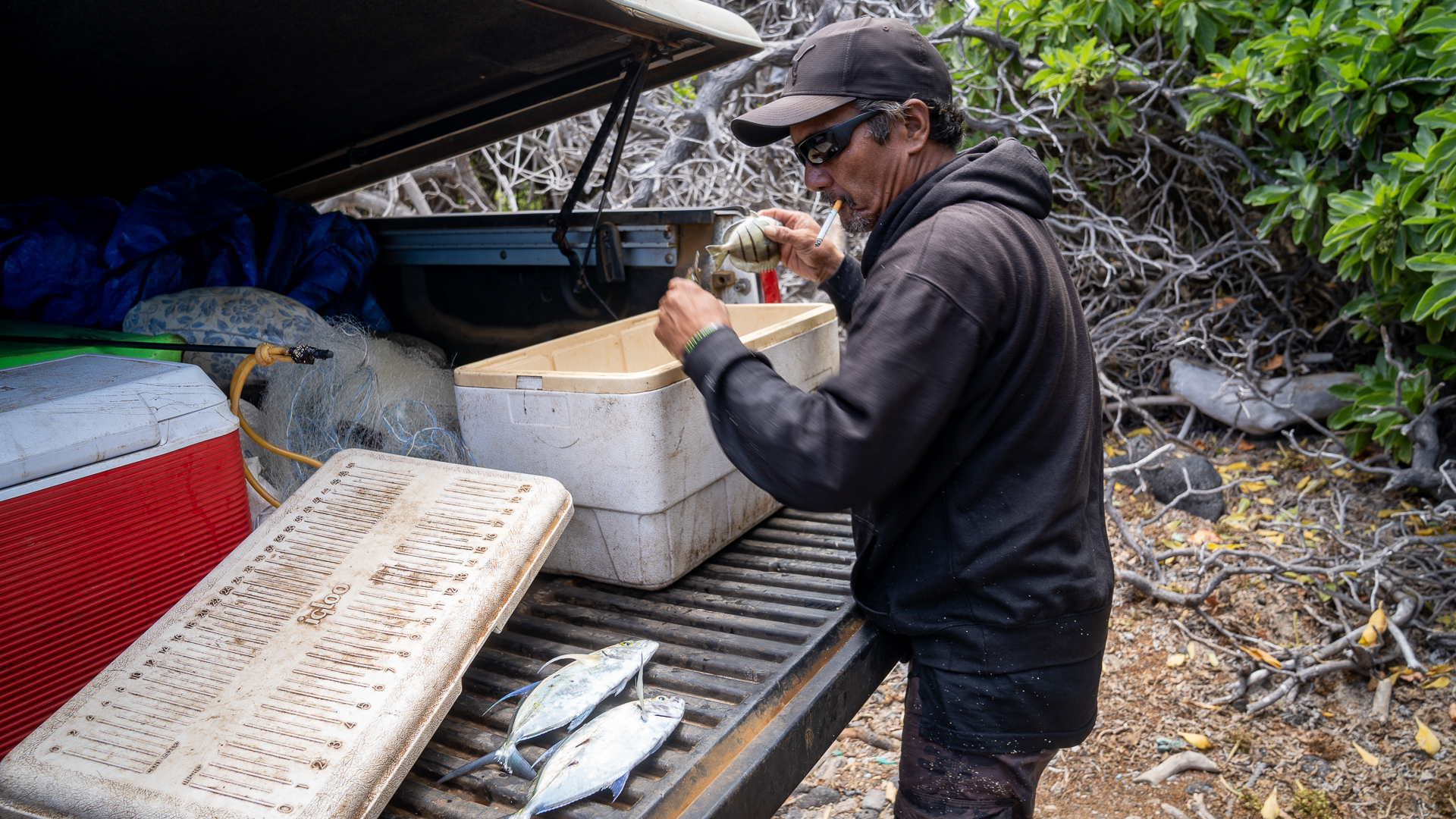 Kamilo Beach Tony Barro Fishing