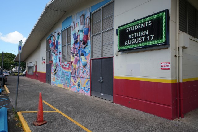 Kawananakoa Middle School electronic sign announces August 17th as the start date of school during COVID-19 pandemic. August 13, 2020