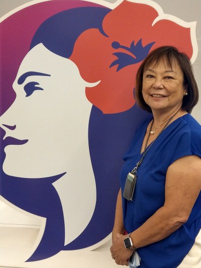 Hawaiian Airlines flight attendant retires