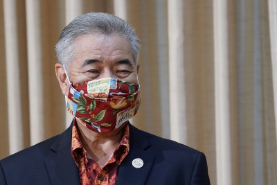 Gov. Ige Finally Rules Out Any Public Worker Cuts