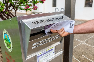 Voters To Decide If Maui Mayor Can Ask Appointees To Sign Undated Resignation Letters