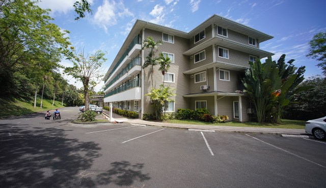 Dignity Senior Living at Oceanside Hawaii building.