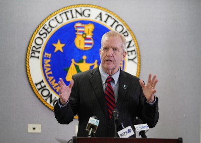 Honolulu Prosecutor Steven Alm discusses collaboration with the Sex Abuse Treatment Center.