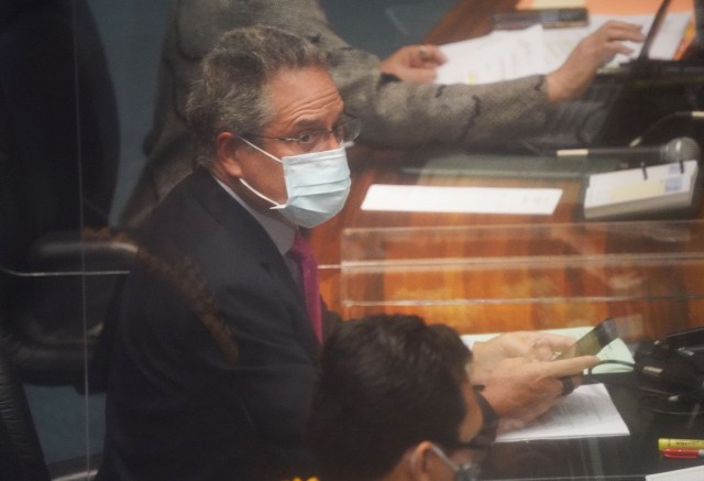 Senator J. Kalani English during floor session at the Capitol.