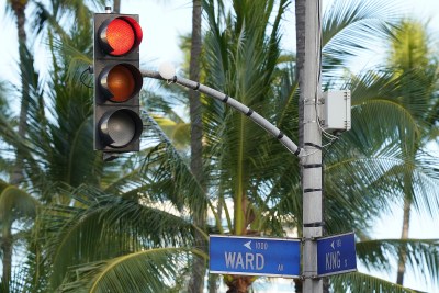 Hawaii Gov Should Veto New Red-Light Camera Program
