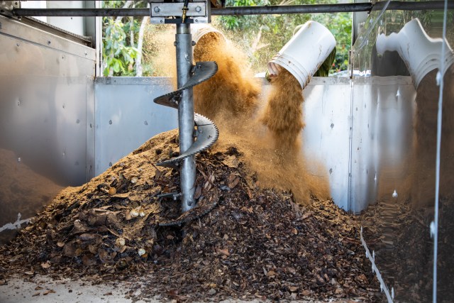 Sustainable Coastlines Composting Machine