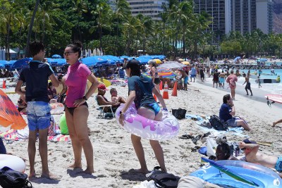 Hawaii Governor To Tourists: Stay Away