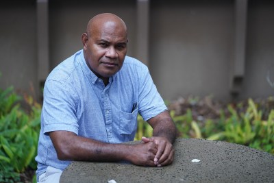 Tarcisius Kabutaulaka portrait on the first day of instruction at UH Manoa.