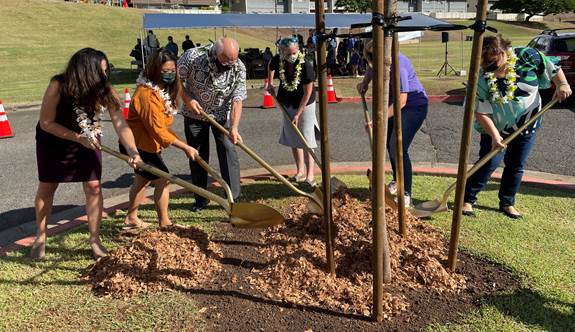CAPTION: (From left to right) Office of Climate Change, Sustainability and Resiliency Deputy Director Nicola Hedge, Councilmember Radiant Cordero, Mayor Rick Blangiardi, Department of Parks and Recreation (DPR) Director Laura H. Thielen, Navy Hale Keiki School Principal, and DPR Deputy Director Kēhaulani Pu‘u helped plant a Nii Gold Shower Tree at Connie Chun Āliamanu Neighborhood Park as part of the 2021 Mayor’s Arbor Day Ceremony.