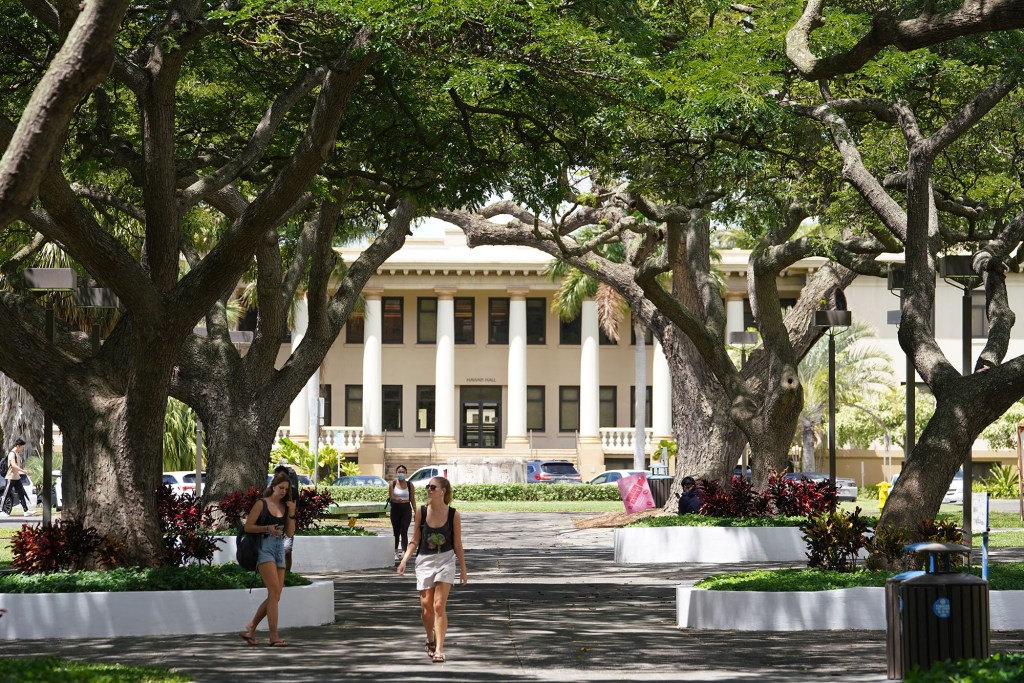 University of Hawaii at Manoa campus with a view of the entrance to Hawaii Hall.