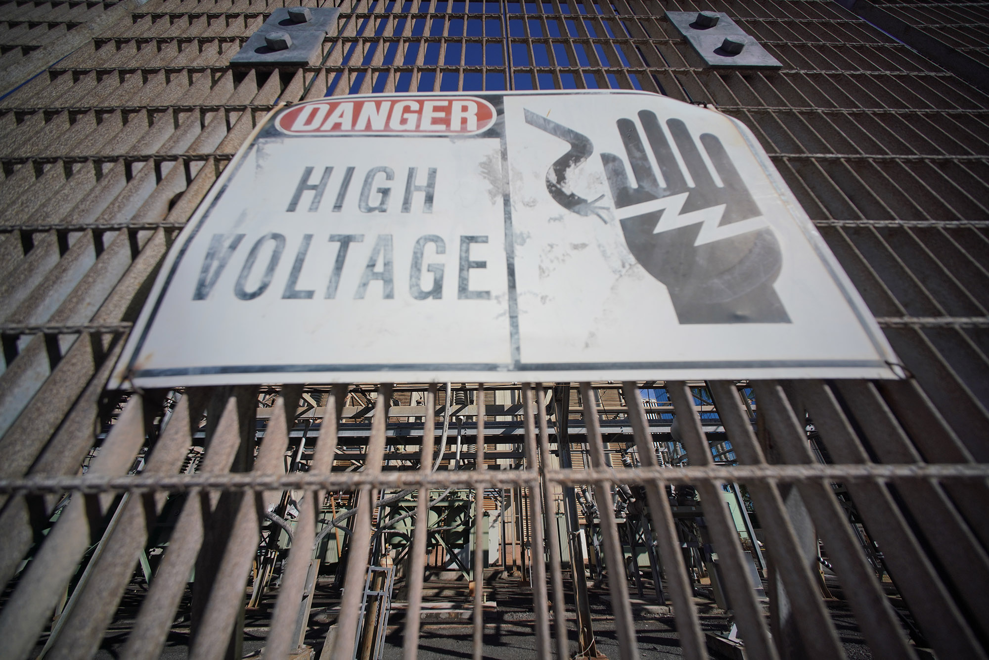 HECO Is At War With Governor's Energy Partner Over New Utility