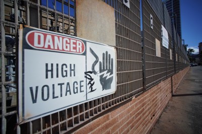Hawaiʻi’s Top Utility Regulator Abruptly Steps Down