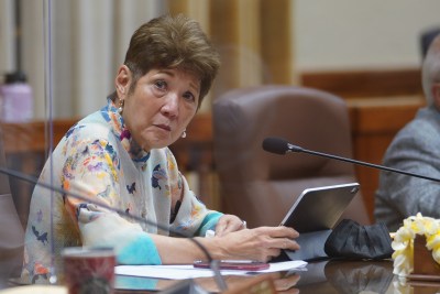 Honolulu City Council member Carol Fukunaga listens to testimony during floor session at Honolulu Hale.