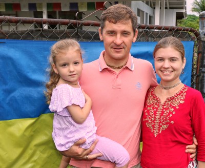 Ukrainians Fleeing The War Find Refuge In Hawaii But Struggle With Housing