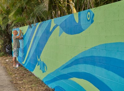 Fish Murals Are Popping Up Along Kalanianaole Highway