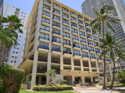 Oahu Condo Board Members Feel ‘Muzzled’ By Management Companies
