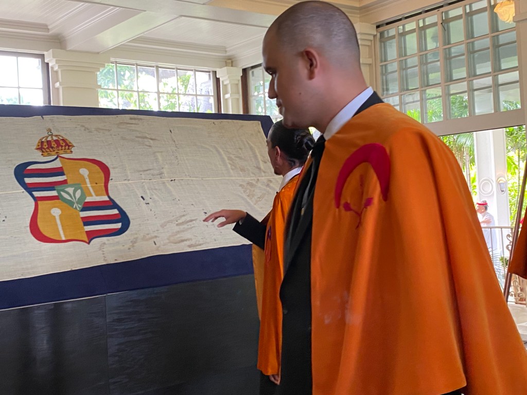 Queen Liliuokalani royal standard flag returned Washington Place