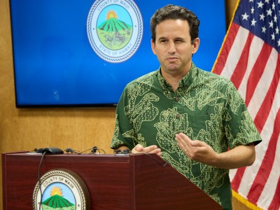 Schatz, Echoing Biden, Calls For ‘Pause’ In Israel-Hamas War