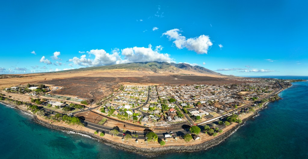 Honoapiilani Highway wends through Lahaina and West Maui, Sept. 26, 2023. (Nathan Eagle/Civil Beat/2023)