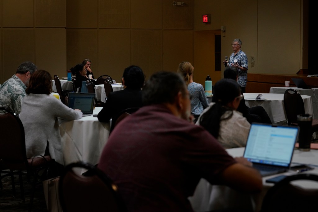 Fred Lewis presents Ai to the Hawaii Education Association Friday, Dec. 8, 2023, in Honolulu. (Kevin Fujii/Civil Beat/2023)