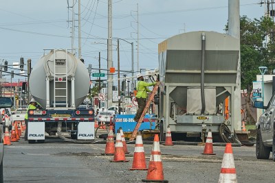 Honolulu Mayor Signs Bill To Give Financial Relief To Businesses Hurt By Rail Construction